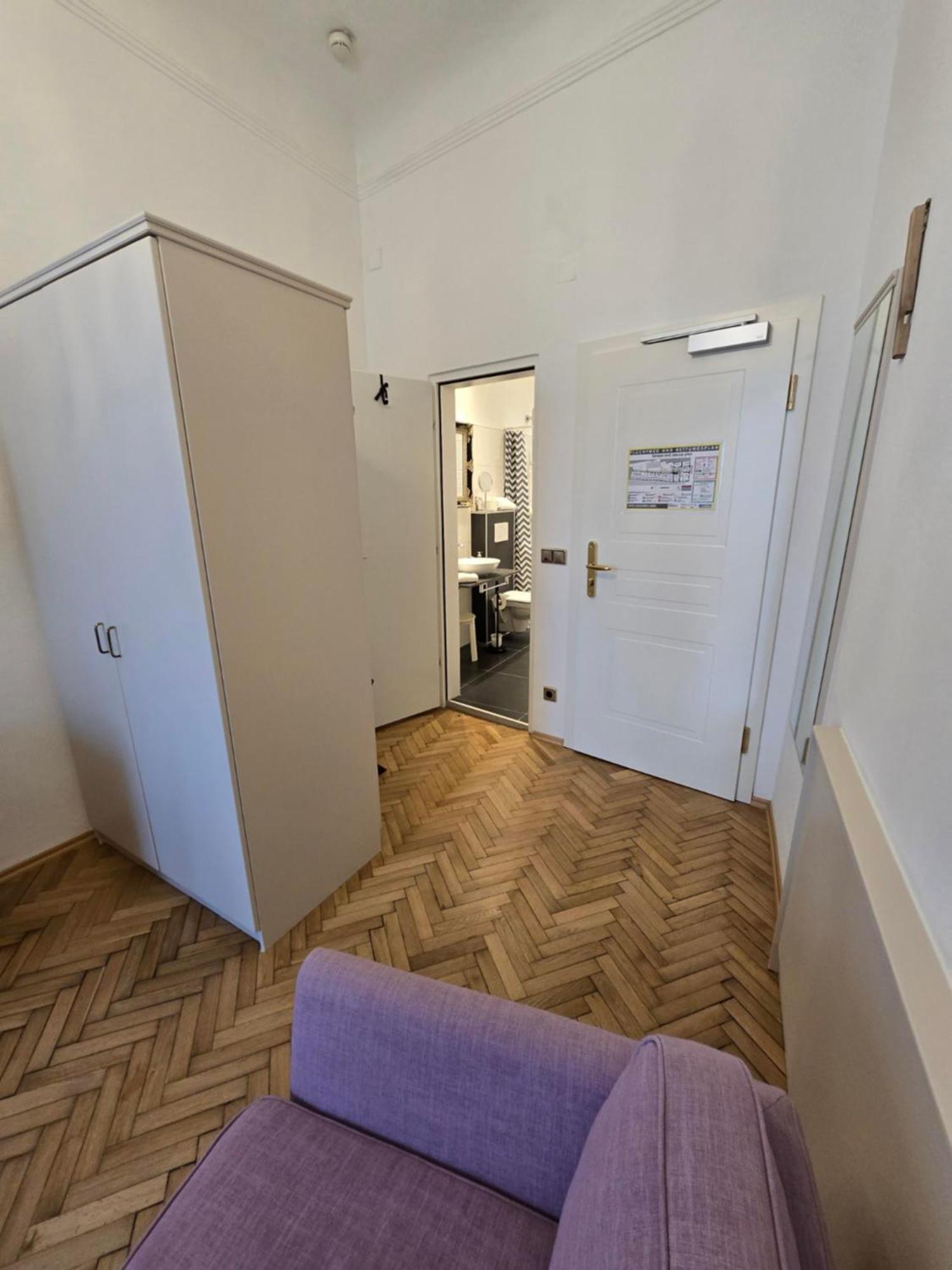 Boutique Hotel Goldenes Lamm Villach Exterior foto