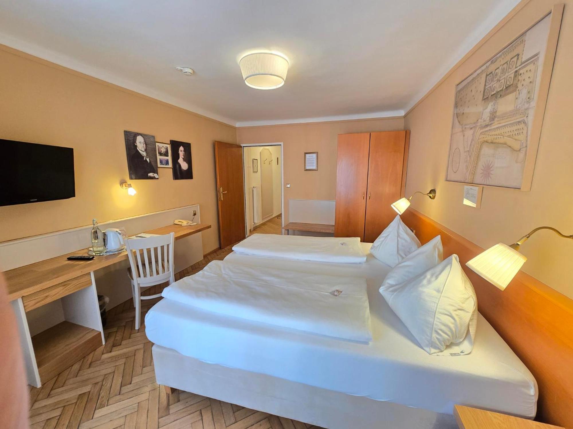 Boutique Hotel Goldenes Lamm Villach Exterior foto