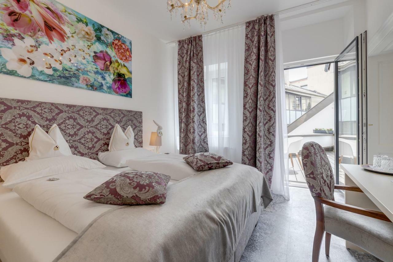 Boutique Hotel Goldenes Lamm Villach Exterior foto